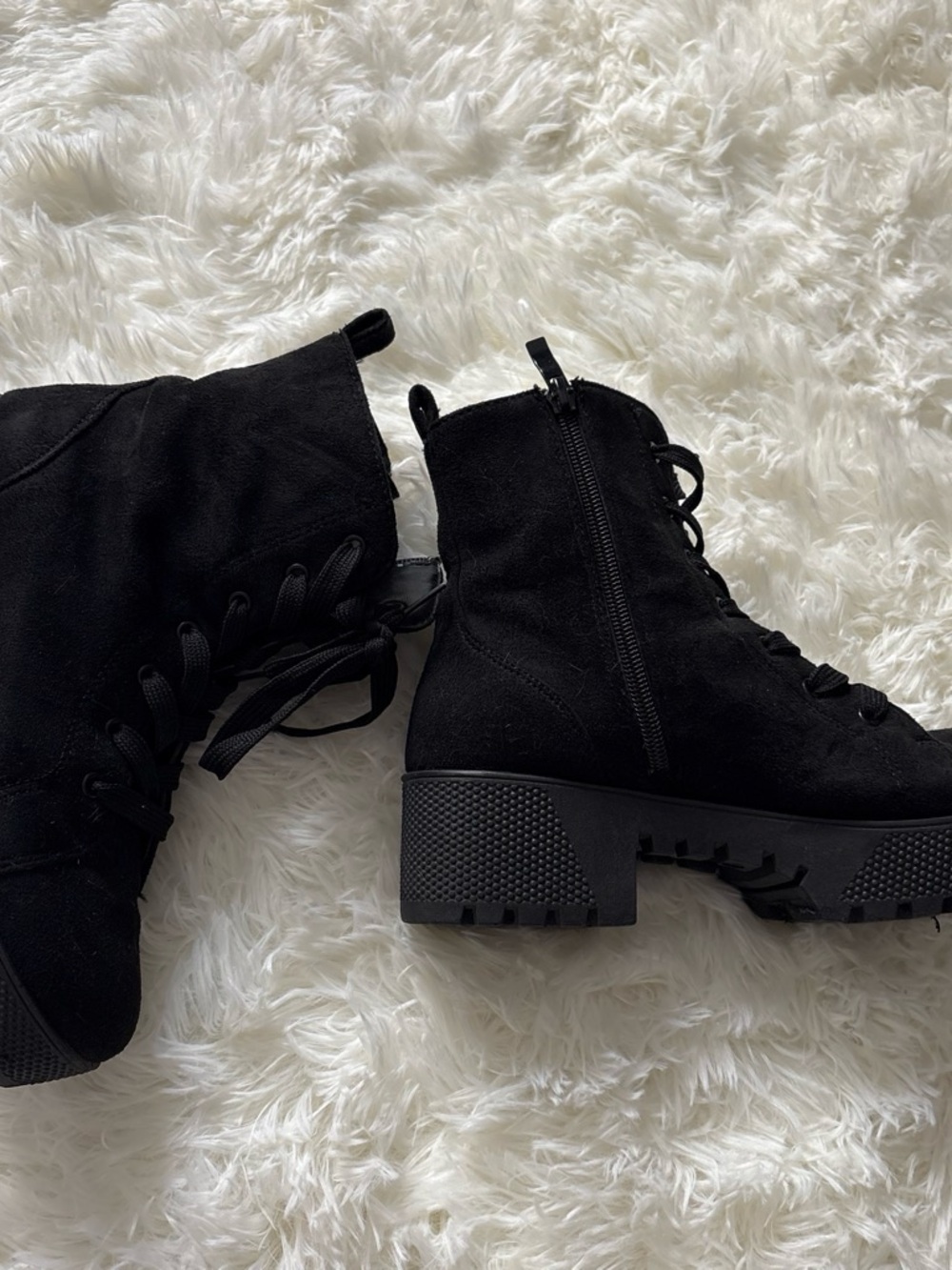 Women's Black Lace-Up Chunky Heel Ankle Boots